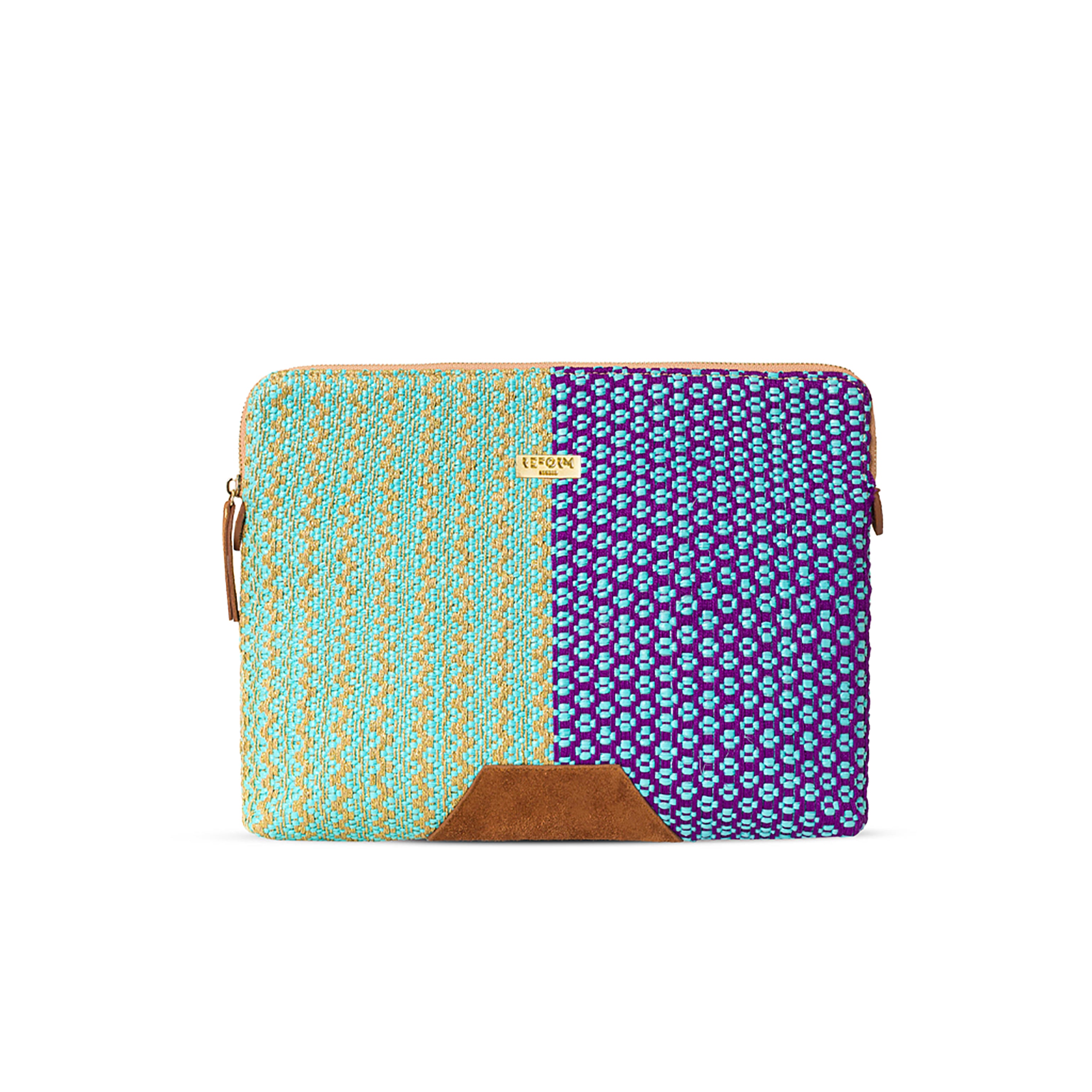 Nomadic Blend Collection 15"